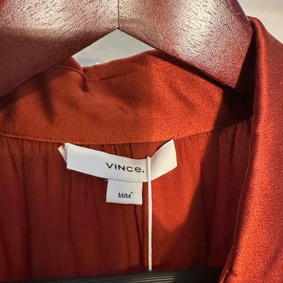 Vince Terracotta / Rust Sleeveless Silky Button Down Top, Relaxed Fit - Picture 2 of 4
